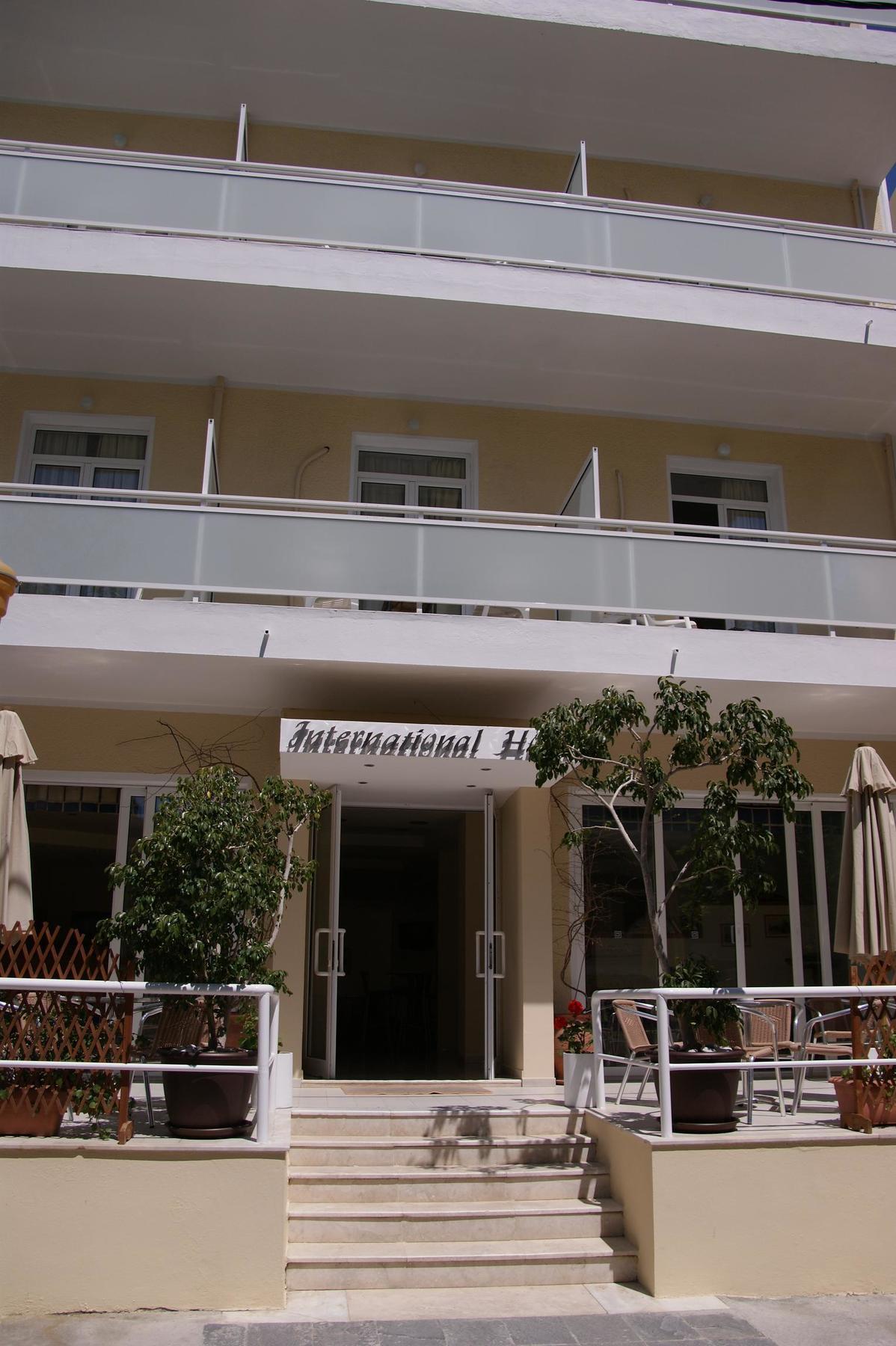 International Hotell 3*